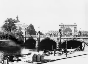 Uitzicht op de Moltkebrug en het Lehrter Bahnhof station, Berlijn, ca. 1910